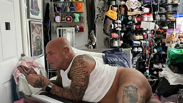 joeytatts66 online show from 03/11/26, 01:32