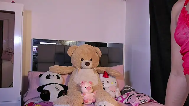 Snapshot of natali_henao chatting on 05/06/26, 06:34 natali henao online show from 05/06/26, 06:34