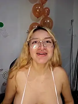 Snapshot of sadnessgyall chatting on 02/11/25, 07:33 sadnessgyall online show from 02/11/25, 07:33