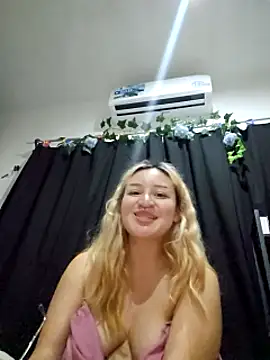 Snapshot of sadnessgyall chatting on 03/05/25, 09:05 sadnessgyall online show from 03/05/25, 09:05