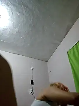 Snapshot of sadnessgyall chatting on 09/25/25, 05:35 sadnessgyall online show from 09/25/25, 05:35