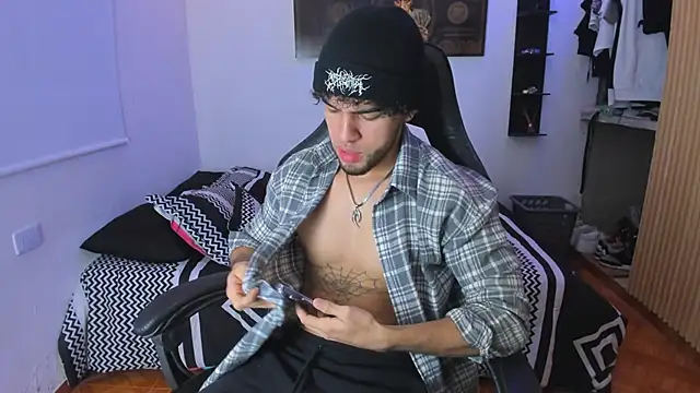 daddy jhons online show from 03/18/26, 07:04