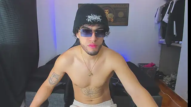 daddy jhons online show from 10/27/25, 04:41