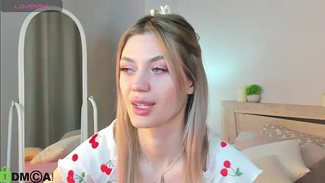 Cherry Price online show from 12/17/25, 12:04