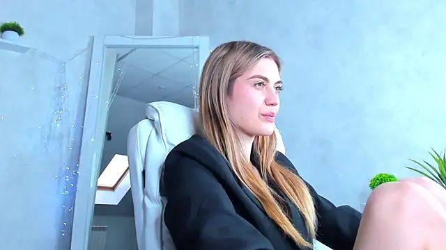 Cherry Price online show from 03/21/25, 02:18