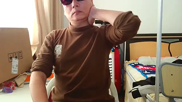 hotkaier online show from 12/22/25, 03:17