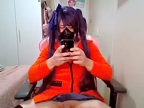 Snapshot of MomoAyase chatting on 10/17/25, 09:38 MomoAyase online show from 10/17/25, 09:38