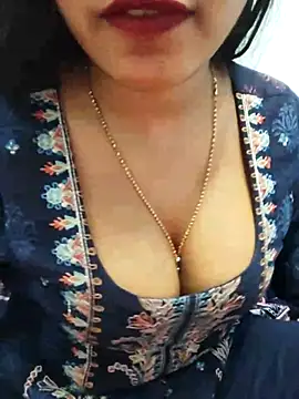 Snapshot of Sania-Love chatting on 01/17/26, 11:47 Sania-Love online show from 01/17/26, 11:47