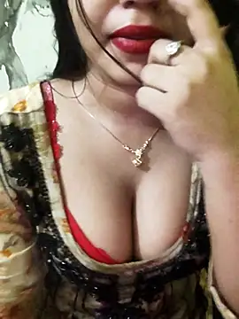 Snapshot of Sania-Love chatting on 10/30/25, 08:45 Sania-Love online show from 10/30/25, 08:45