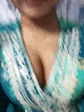 Snapshot of Sania-Love chatting on 02/20/26, 05:37 Sania-Love online show from 02/20/26, 05:37