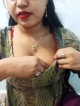 Snapshot of Sania-Love chatting on 10/28/25, 11:36 Sania-Love online show from 10/28/25, 11:36