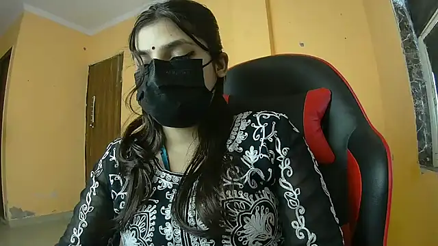 Snapshot of callmeshreya chatting on 03/29/26, 07:32 callmeshreya online show from 03/29/26, 07:32