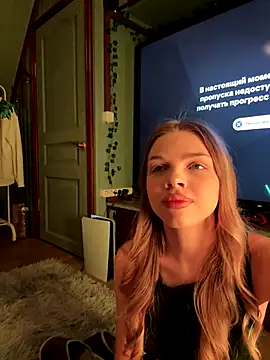 Snapshot of Alice1_secret chatting on 10/18/25, 03:47 Alice1 secret online show from 10/18/25, 03:47