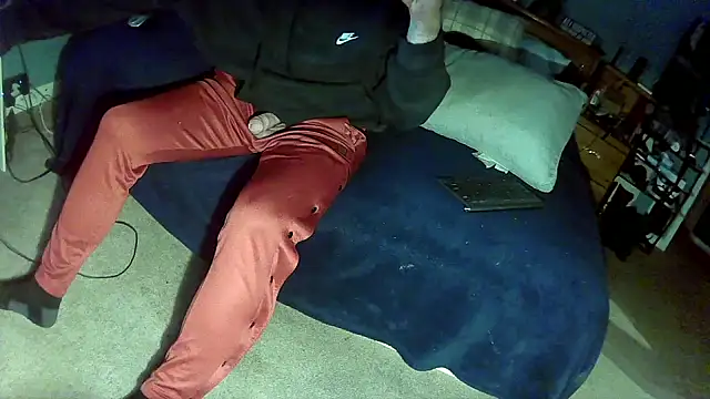 Spunwhiteboy1992 online show from 12/23/25, 08:57