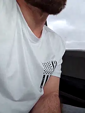 Spunwhiteboy1992 online show from 04/05/26, 04:02