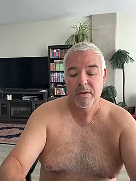 Snapshot of aarosteev2 chatting on 07/08/26, 12:39 aarosteev2 online show from 07/08/26, 12:39