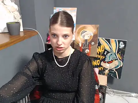 Snapshot of felicity_gold chatting on 06/17/26, 06:57 felicity gold online show from 06/17/26, 06:57