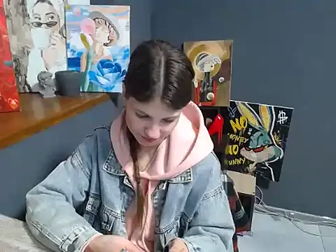 felicity gold online show from 04/23/26, 07:04