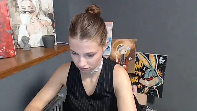 Snapshot of felicity_gold chatting on 07/13/26, 06:35 felicity gold online show from 07/13/26, 06:35