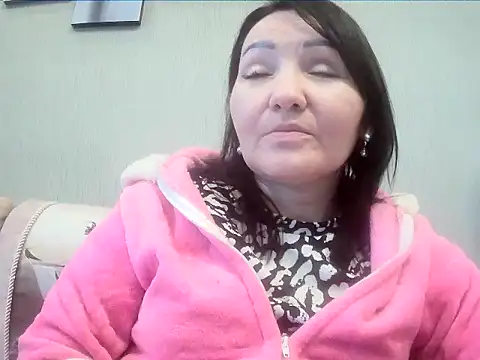 Snapshot of ClaireSunset chatting on 05/13/26, 05:20 ClaireSunset online show from 05/13/26, 05:20