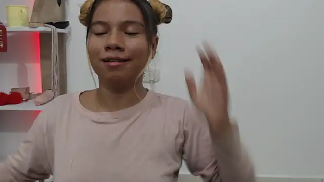 Naomi991 online show from 09/28/25, 09:22