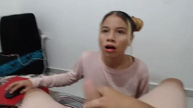 Naomi991 online show from 02/25/25, 09:48