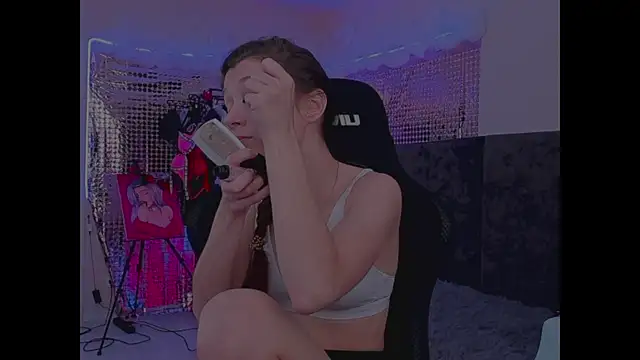 Kathleen Meow online show from 11/16/25, 10:20