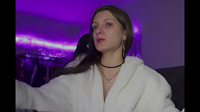 Kathleen Meow online show from 09/26/25, 08:49