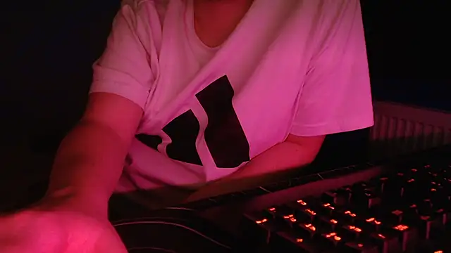 Scotland 100 online show from 11/21/25, 09:36