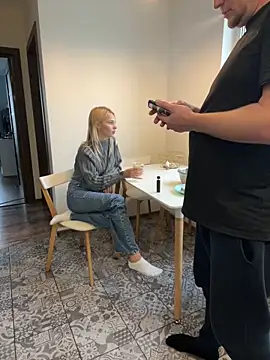 DonorDi online show from 11/04/25, 01:15