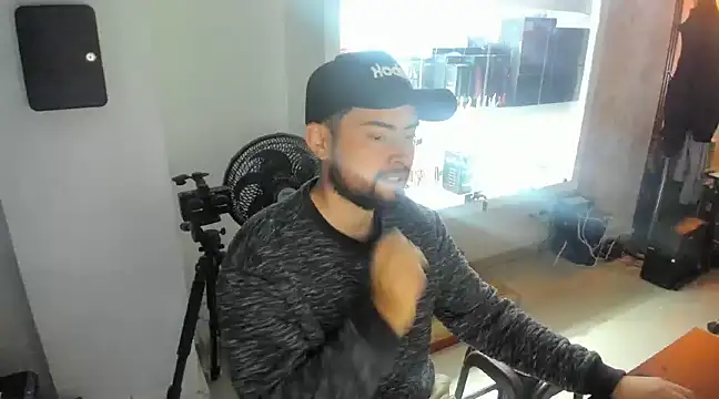 Leandro GB online show from 02/10/25, 02:05
