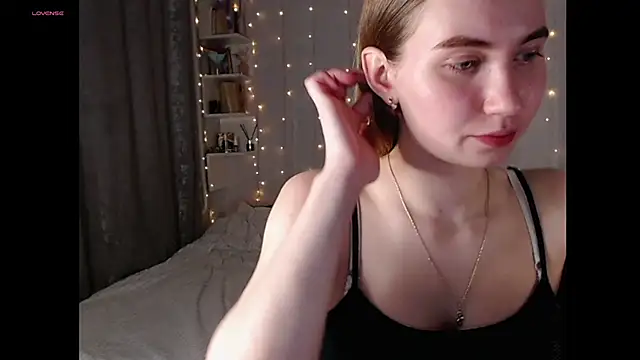 Snapshot of Miya_Mark chatting on 09/12/25, 06:29 Miya Mark online show from 09/12/25, 06:29