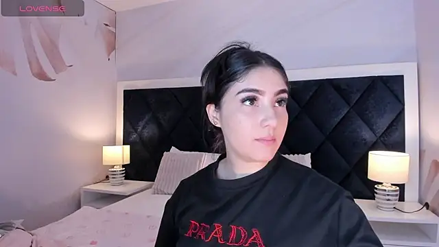 Belliinda 21 online show from 04/28/26, 07:18