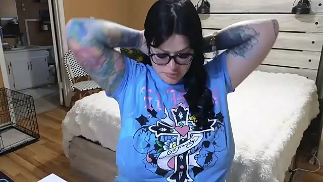 TexasTattooedHouseWife online show from 03/25/26, 02:16