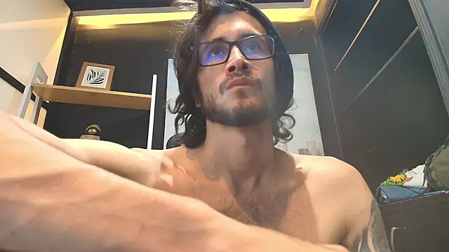 Snapshot of Loggan_donnelly chatting on 03/14/25, 02:20 Loggan donnelly online show from 03/14/25, 02:20