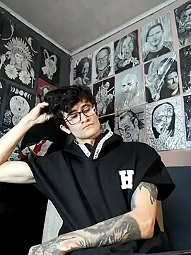 Loggan donnelly online show from 02/05/26, 07:32