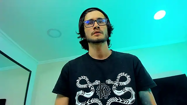 Snapshot of Loggan_donnelly chatting on 02/09/25, 01:11 Loggan donnelly online show from 02/09/25, 01:11