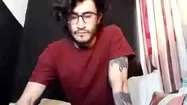 Loggan donnelly online show from 11/10/25, 07:08