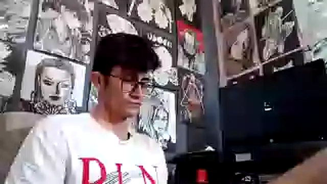 Loggan donnelly online show from 12/04/25, 09:25