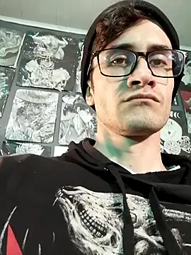 Loggan donnelly online show from 12/19/25, 11:29