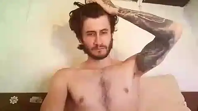 Loggan donnelly online show from 10/30/25, 10:50