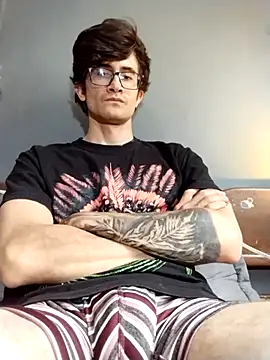 Loggan donnelly online show from 03/10/26, 06:56