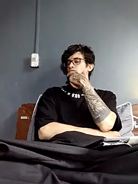 Loggan donnelly online show from 03/12/26, 06:45