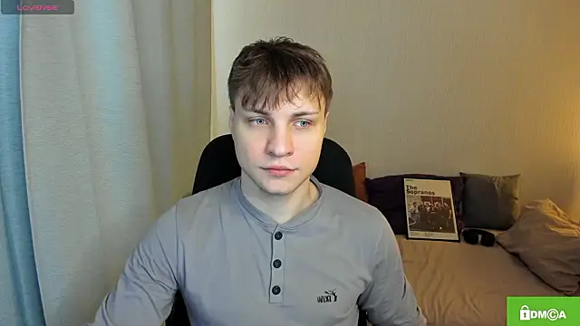 Snapshot of handsome_guy01 chatting on 02/15/26, 02:16 handsome guy01 online show from 02/15/26, 02:16