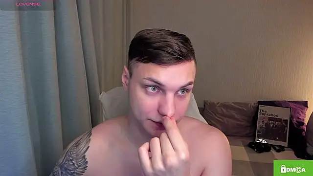 Snapshot of handsome_guy01 chatting on 04/26/26, 06:38 handsome guy01 online show from 04/26/26, 06:38