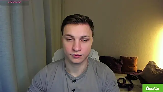 handsome guy01 online show from 04/05/26, 01:23