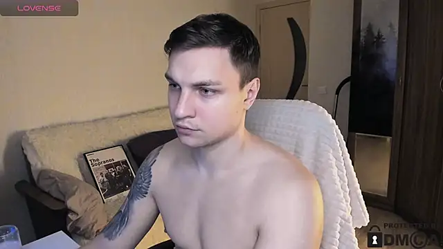 handsome guy01 online show from 10/16/25, 11:13