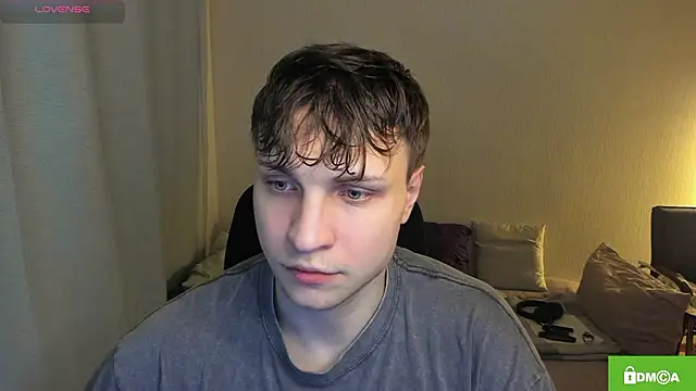 Snapshot of handsome_guy01 chatting on 02/24/26, 03:46 handsome guy01 online show from 02/24/26, 03:46