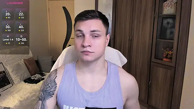 handsome guy01 online show from 09/28/25, 07:43