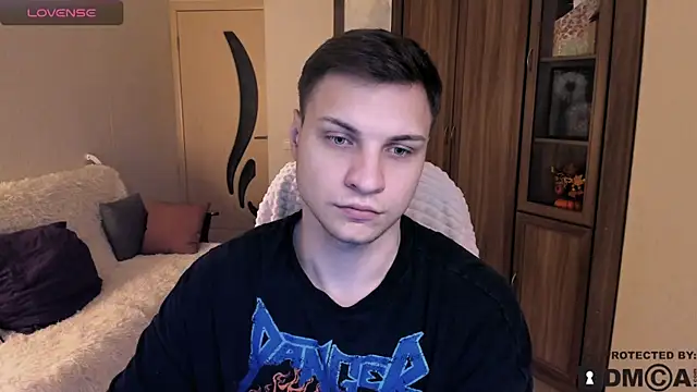 handsome guy01 online show from 11/05/25, 03:37